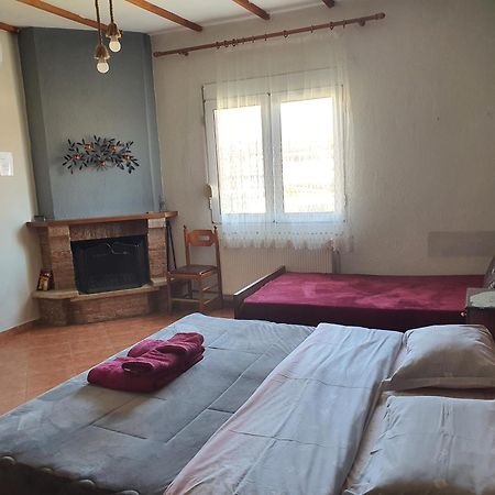 Alexandros Guesthouse Órma المظهر الخارجي الصورة
