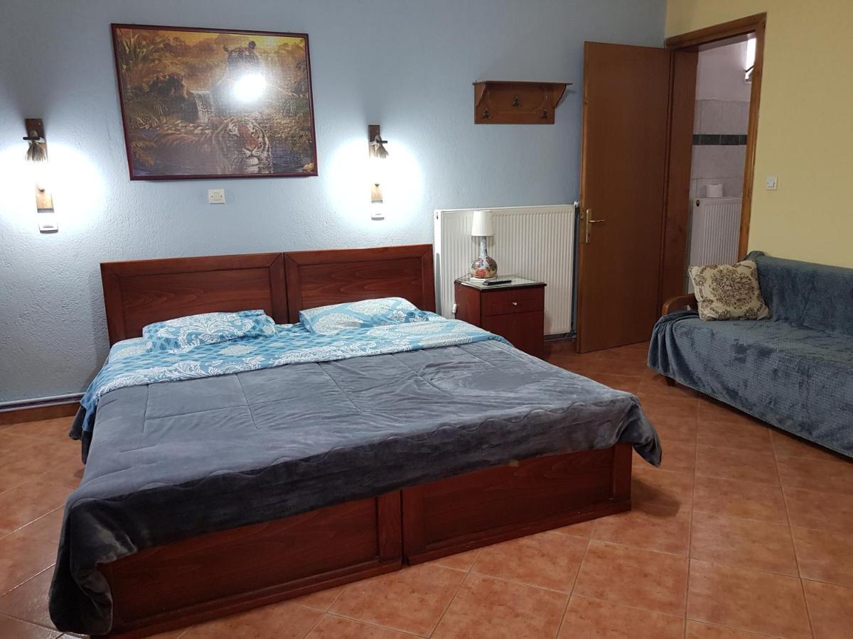 Alexandros Guesthouse Órma المظهر الخارجي الصورة