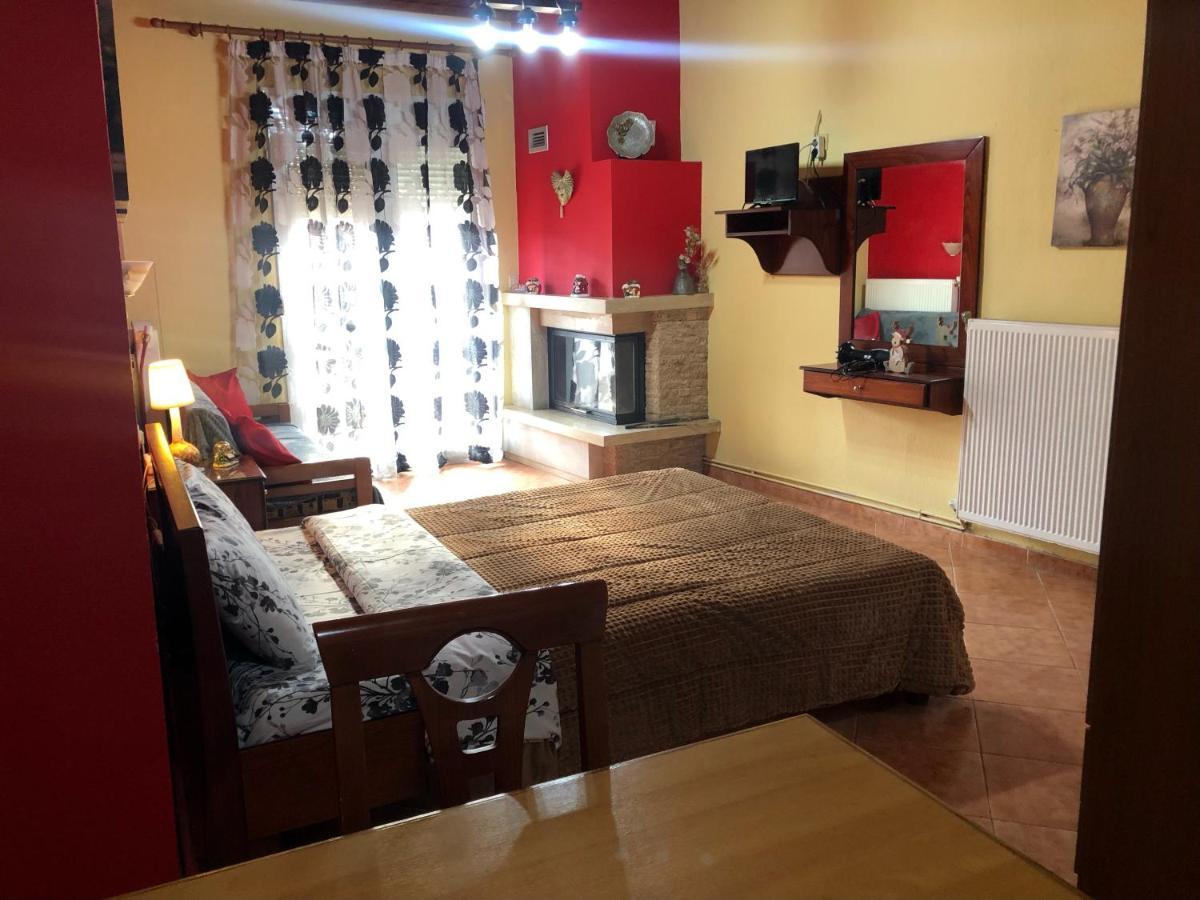 Alexandros Guesthouse Órma المظهر الخارجي الصورة