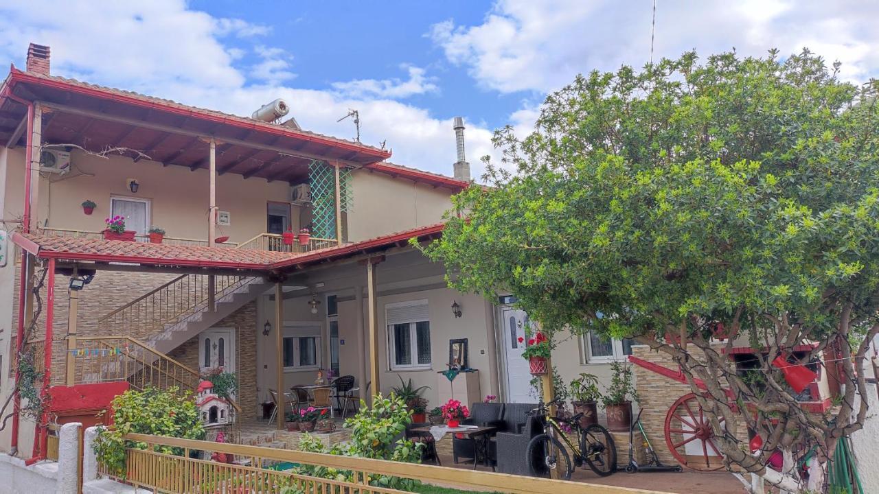 Alexandros Guesthouse Órma المظهر الخارجي الصورة