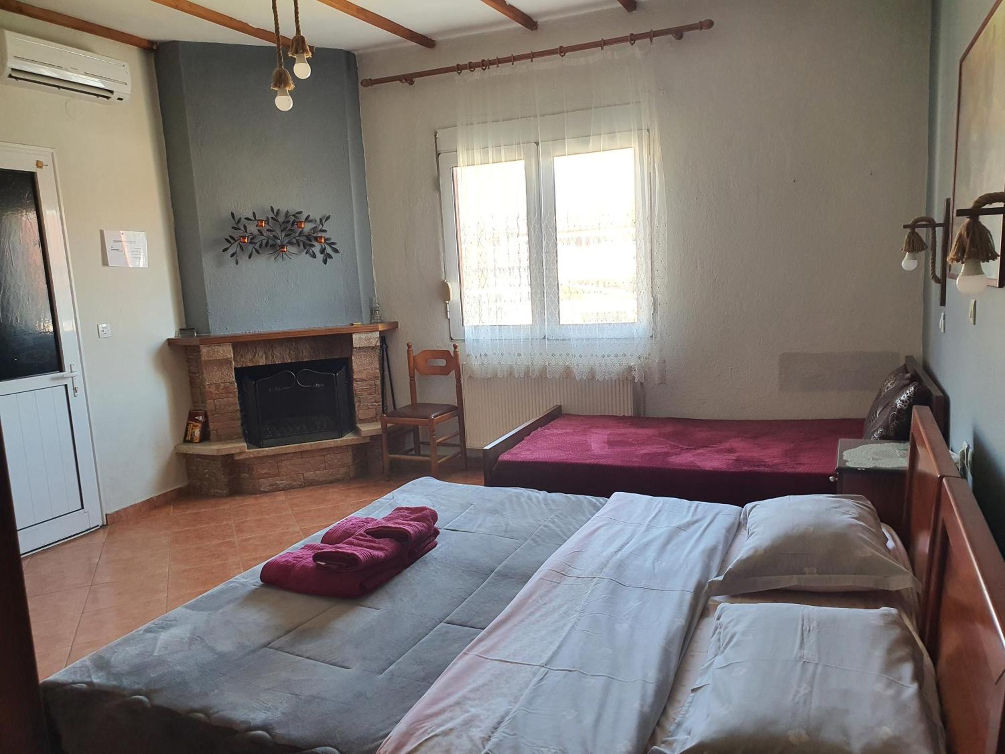 Alexandros Guesthouse Órma المظهر الخارجي الصورة